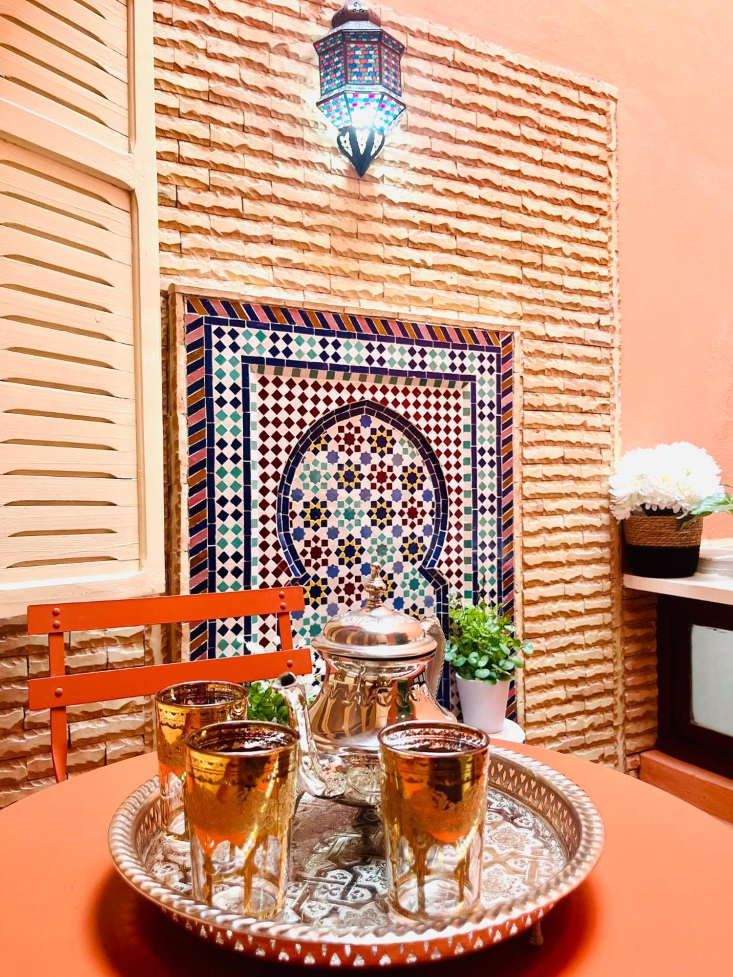 Apartment With Ac, Patio And Rooftop Appartement Climatise Avec Patio Et Toit Terrasse 马拉喀什 外观 照片