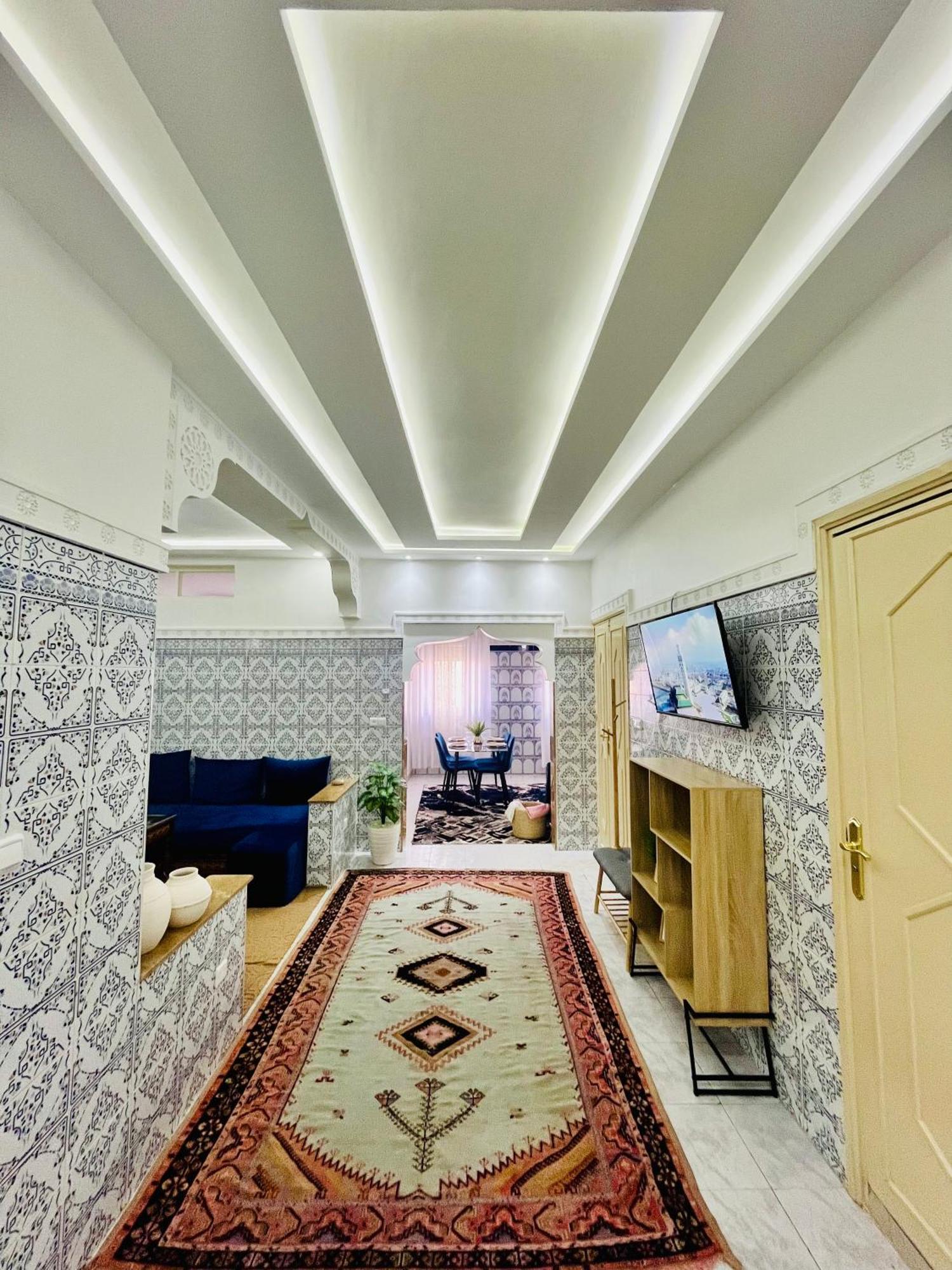 Apartment With Ac, Patio And Rooftop Appartement Climatise Avec Patio Et Toit Terrasse 马拉喀什 外观 照片